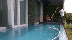 Cara Menjernihkan Air Kolam Renang