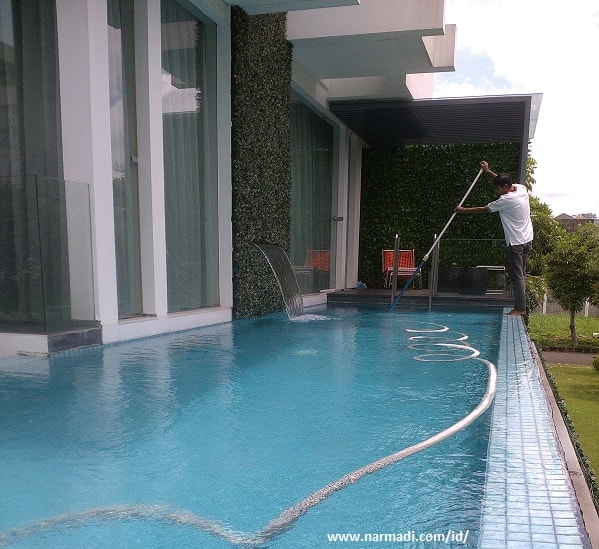 Cara Menjernihkan Air Kolam Renang