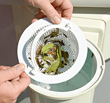 penutup kolam renang, Mengurangi resiko kerusakan peralatan kolam