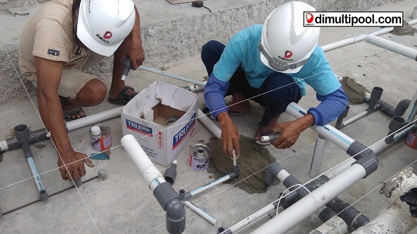 instalasi pipa kolam renang proyek dharmawangsa