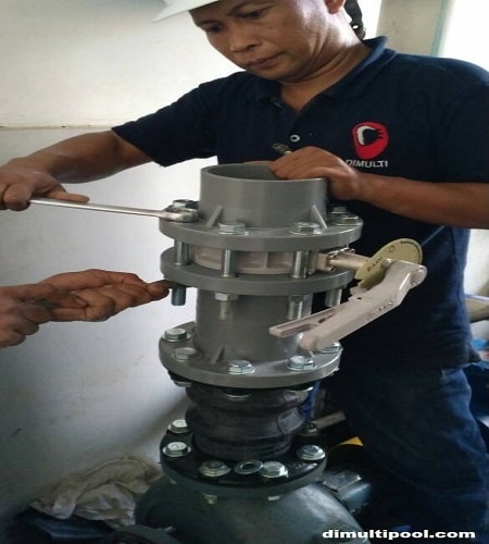 valve kolam renang