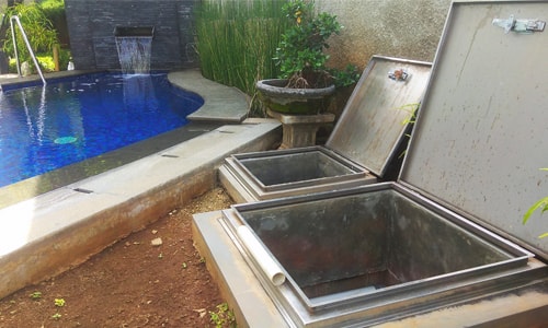 penempatan ruang mesin kolam renang