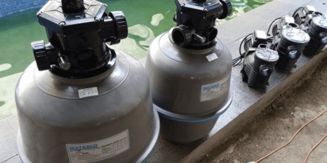 perbaikan kolam renang