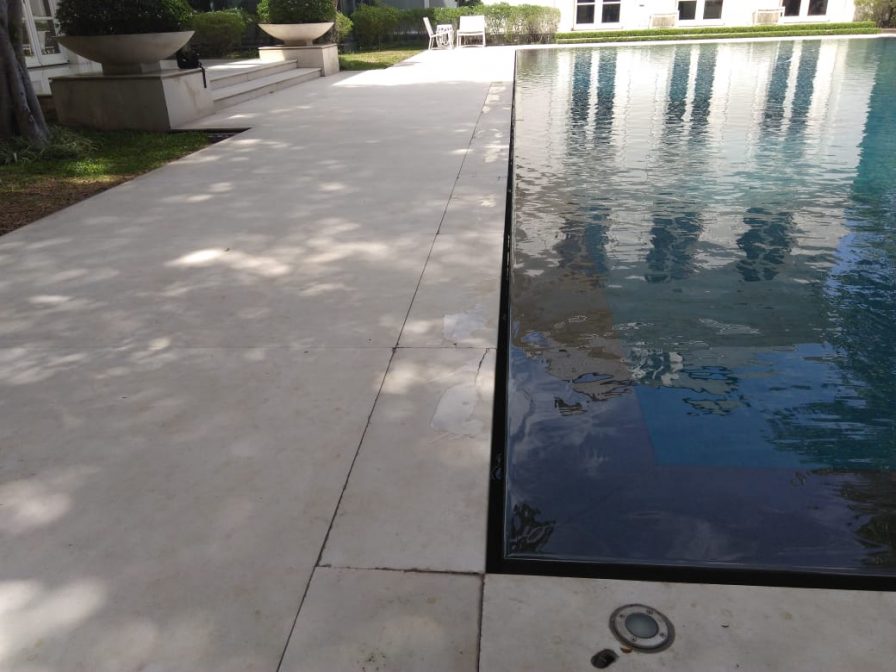 perbaikan sistem sirkulasi kolam renang