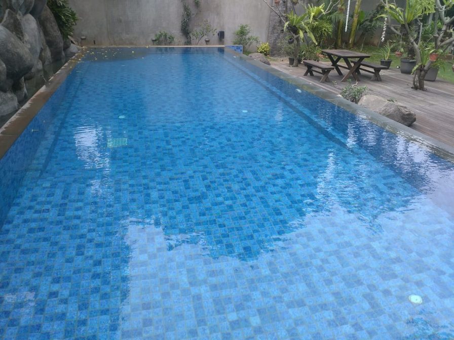 Perbaikan sistem sirkulasi kolam renang