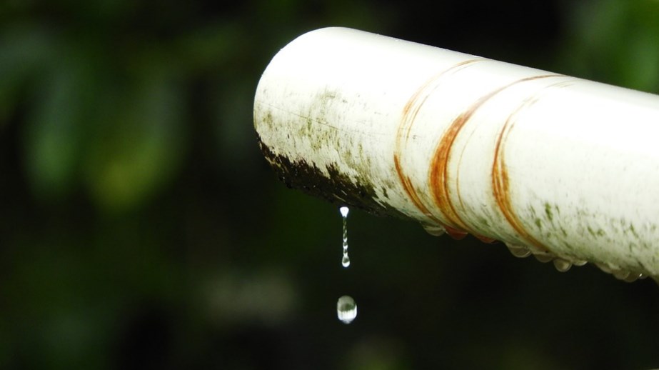 Sistem Pemipaan Kolam Renang