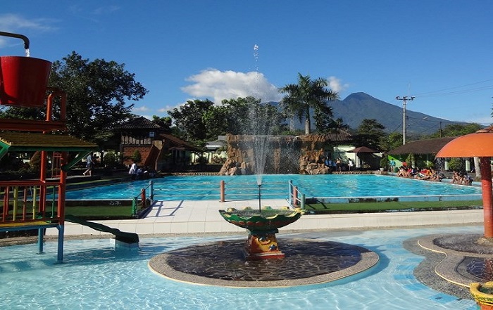 kolam renang di bogor-1