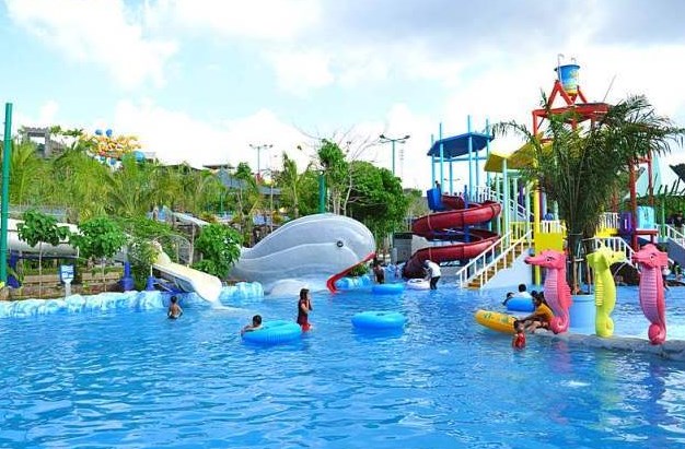 kolam renang umum di jakarta utara - Atlantis Water Adventure
