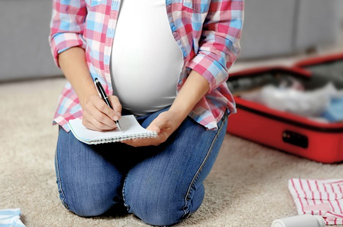 berenang di laut saat hamil 1