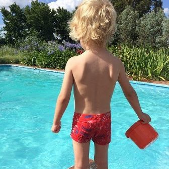 manfaat berenang anak