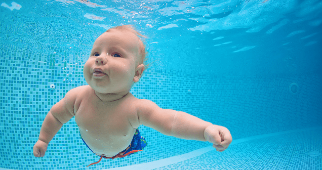 Tips Penting Sebelum Ambil Kelas Renang Bayi