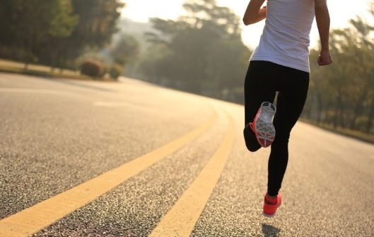 perbandingan renang dengan lari