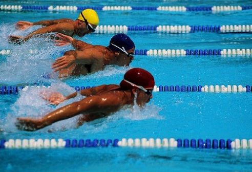 gaya olahraga renang