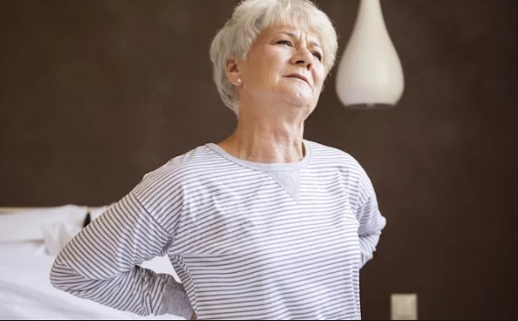 manfaat renang untuk manula