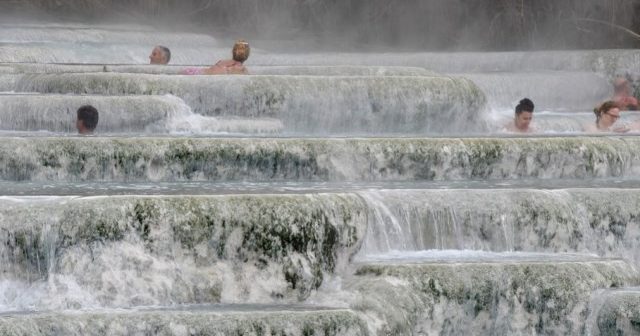 manfaat berendam air belerang
