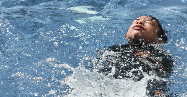 kebiasaan buruk saat renang