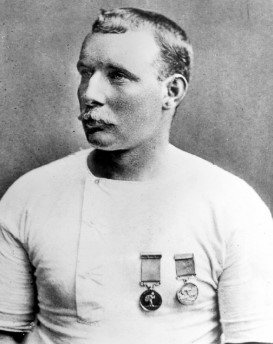 sejarah renang gaya dada