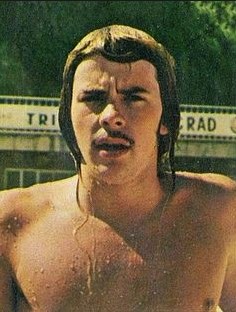 sejarah renang gaya dada