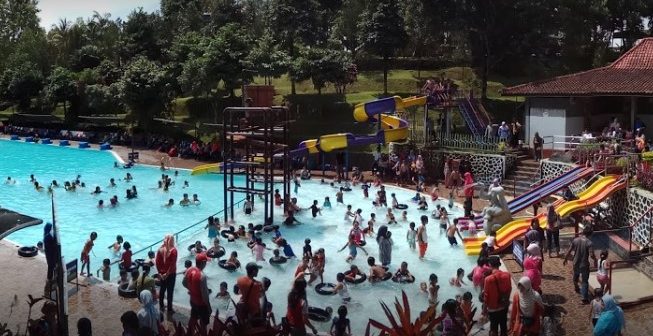 waterboom pakem sari jogja