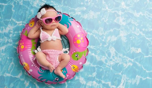 pelampung renang bayi