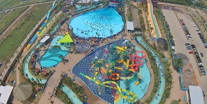 Kolam Renang Hawai Waterpark Malang