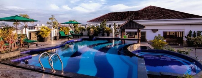 kolam renang di malang