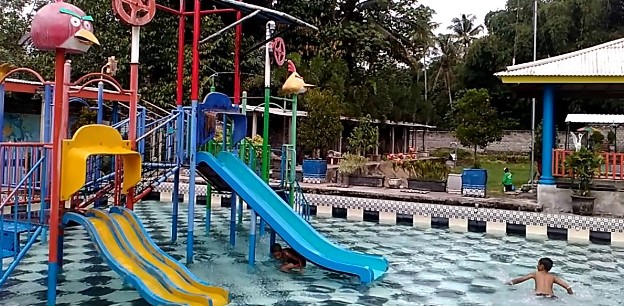 peralatan renang anak