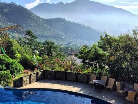 kolam renang Songgoriti Malang