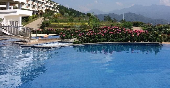 kolam renang Songgoriti Malang