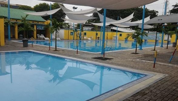 Citraland kolam renang di surabaya