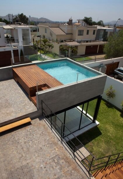 desain kolam renang di lantai 2