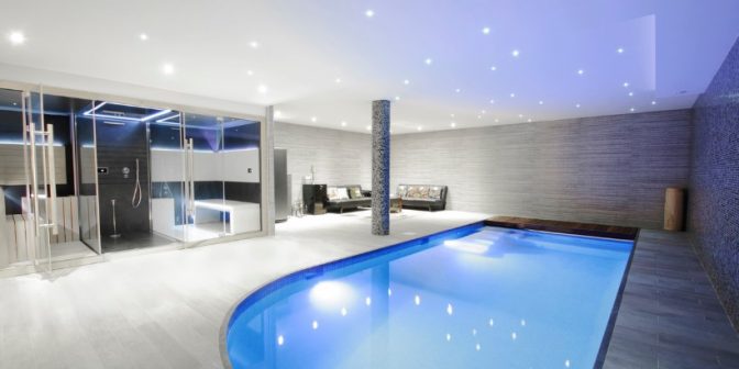 Contoh Gambar Desain Kolam Renang modern minimalis Indoor