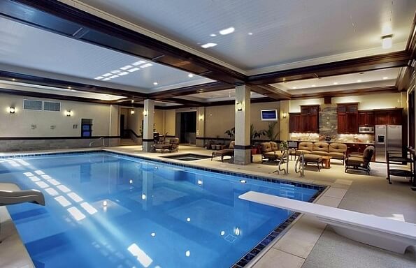 Contoh desain kolam renang mewah