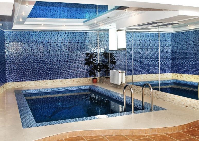 16+ Contoh Desain Kolam Renang Minimalis