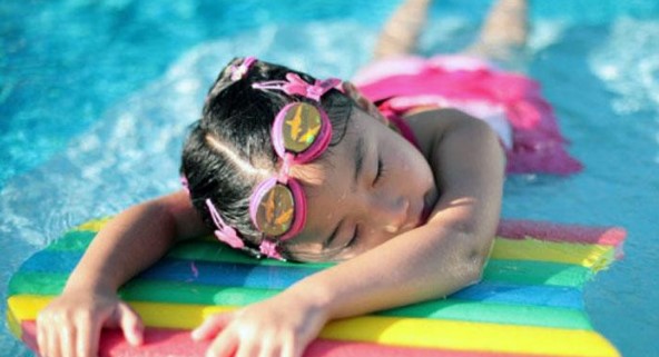 kacamata renang anak