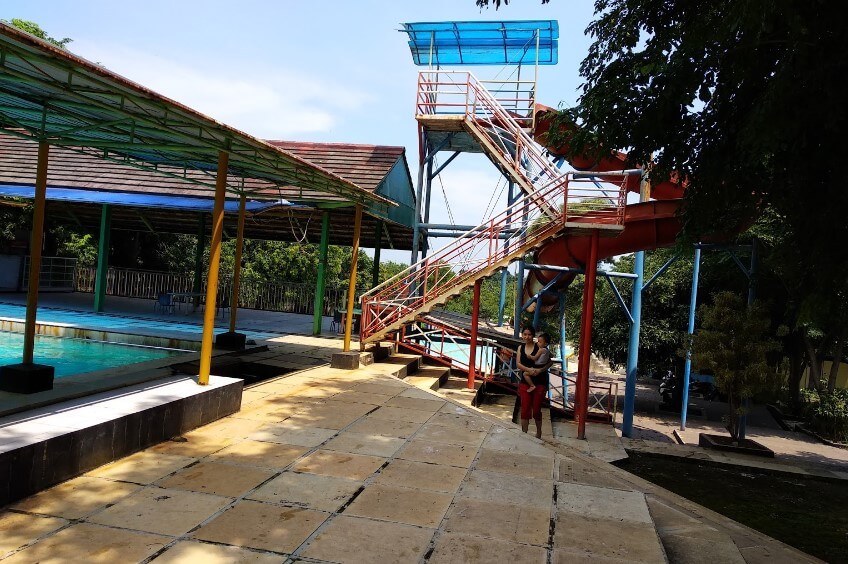 Waterboom Siwalk - kolam renang di Cirebon