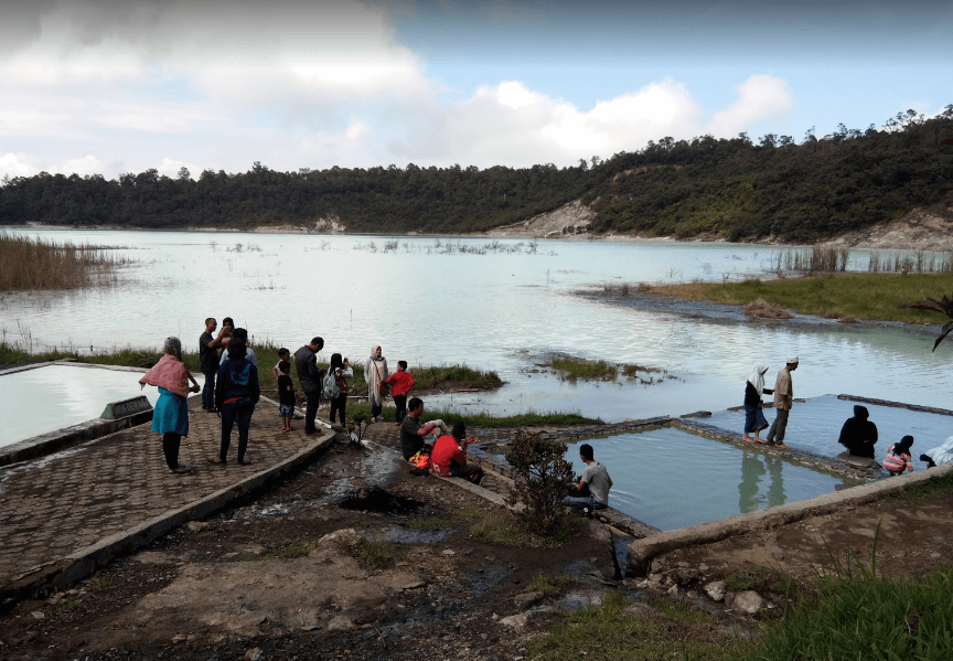 pemandian air panas di garut-