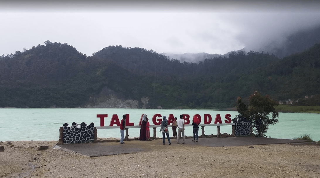 Kawah telaga bodas garut