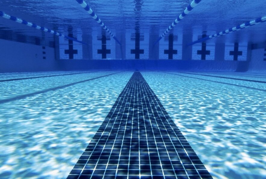 11 Tips Berenang untuk Pemula, Cepat Bisa!