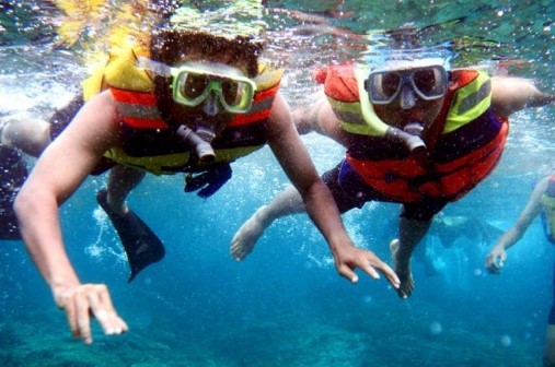 10 Tips Penting Tentang Snorkeling Bagi Pemula