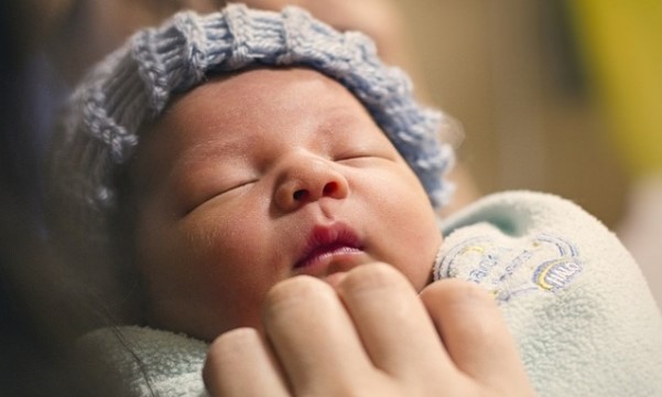 rangkaian nama lengkap bayi
