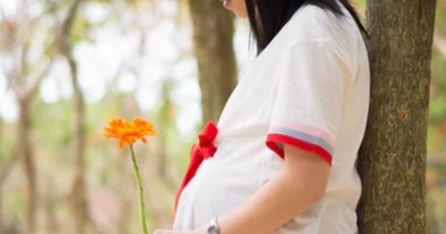 berenang saat hamil 9 bulan