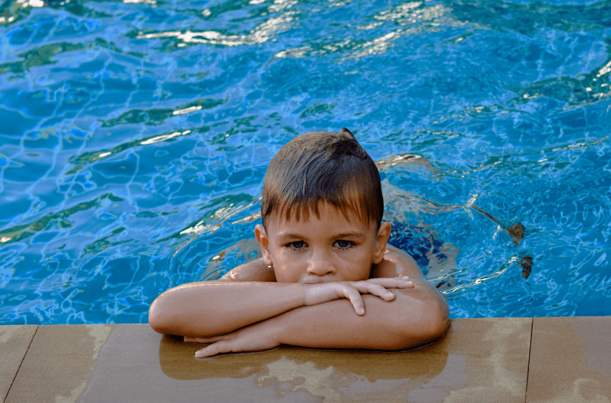 iritasi mata setelah berenang.png3.png