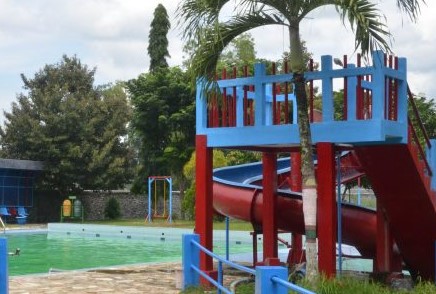 kolam renang tirta jwalita