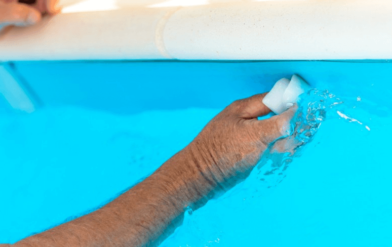 Kebocoran kolam renang