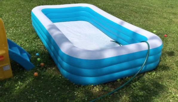 merawat kolam renang portable