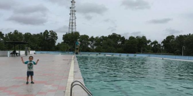 kolam renang di Palangkaraya 