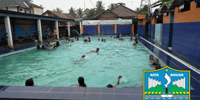 kolam renang di banjar -