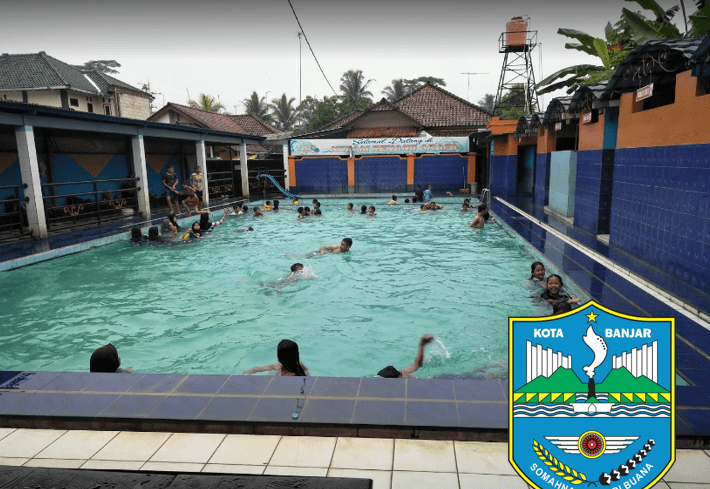 kolam renang di banjar -