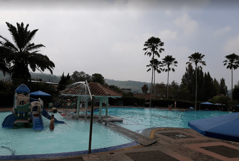 Kolam renang kota bunga / Kolam renang di Cianjur
